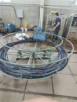 VISOKOTLAČNE GUMENE CEVI IN DODATKI ODPOSLANE NA VIETNAM