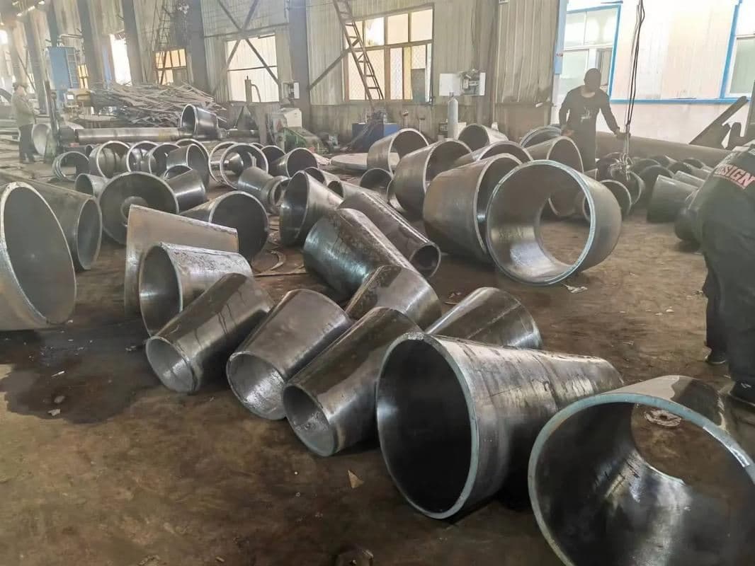 A335 P92 910×810×32mm Reducirni kos odpremljen v Vietnam